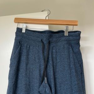 Lululemon gently used Heathered Navy/black joggers, size 6